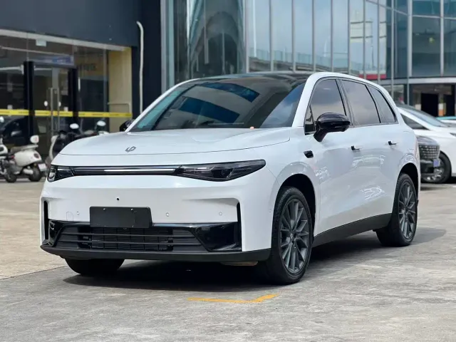 Фотография автомобиля — Leapmotor C10
