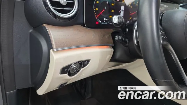 Mercedes-Benz E-Class W213 — Фото автомобиля 27