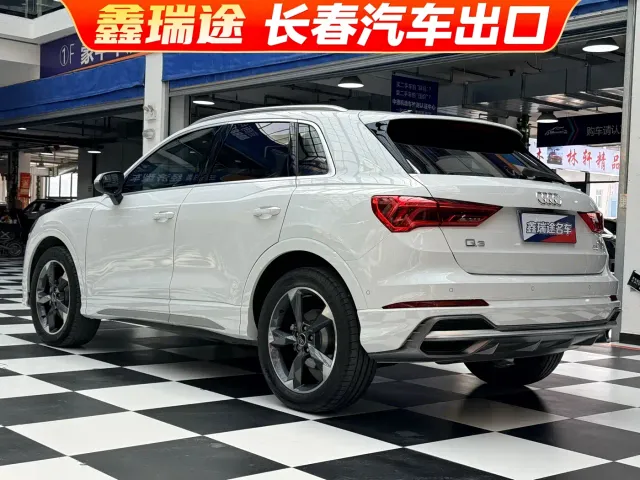 Audi Q3 — Фото автомобиля 4