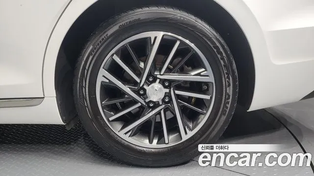 Hyundai Grandeur Новый Grandeur IG — Фото автомобиля 5