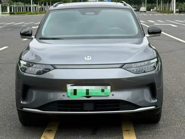 Leapmotor C11 — Фото автомобиля 2
