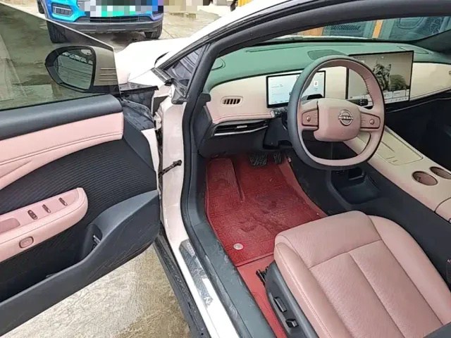 Nissan N7 — Фото автомобиля 15