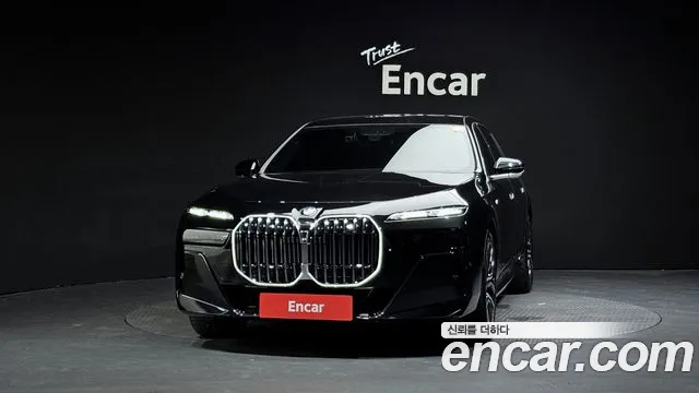 BMW 7-Series 7 серия (G70) 740i sDrive M Sport — Фото автомобиля 3