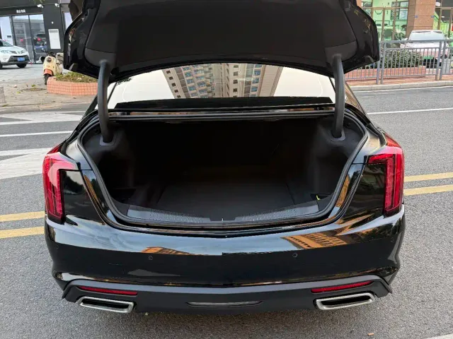 Cadillac CT5 — Фото автомобиля 10
