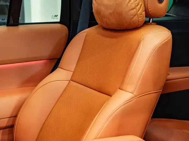Li Auto L8 — Фото автомобиля 10