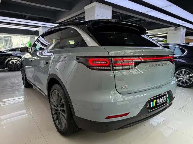 Leapmotor C11 — Фото автомобиля 5