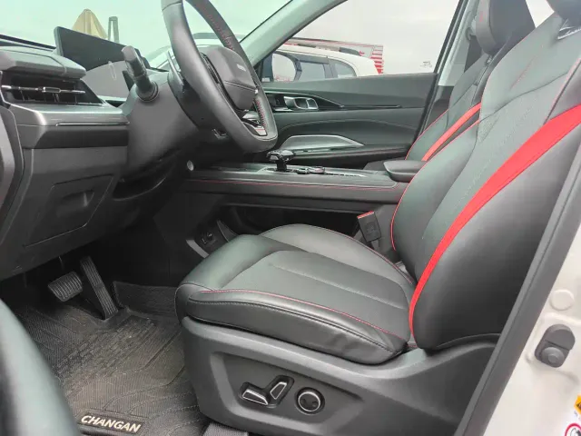 Changan Z6 — Фото автомобиля 4