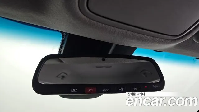 Kia Niro — Фото автомобиля 18