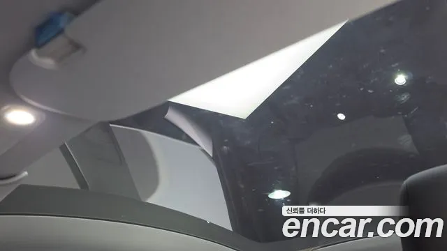 Tesla Model Y — Фото автомобиля 24