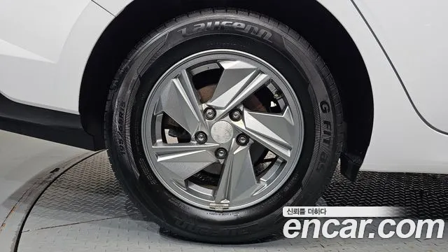 Hyundai Avante — Фото автомобиля 6