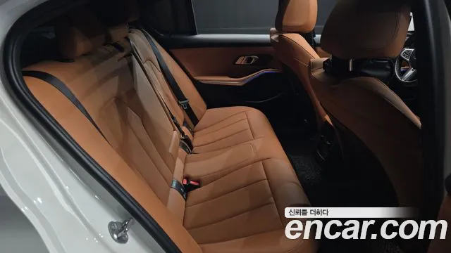 BMW 3 Series G20 — Фото автомобиля 11