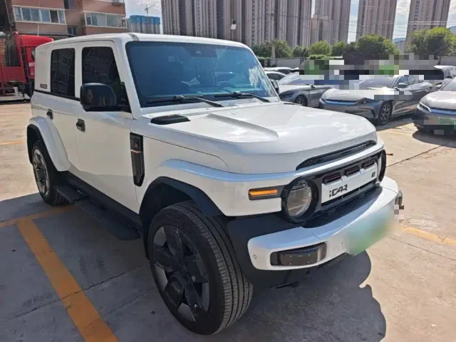 iCAR V23 — Фото автомобиля 3