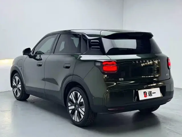 Leapmotor A10 — Фото автомобиля 6