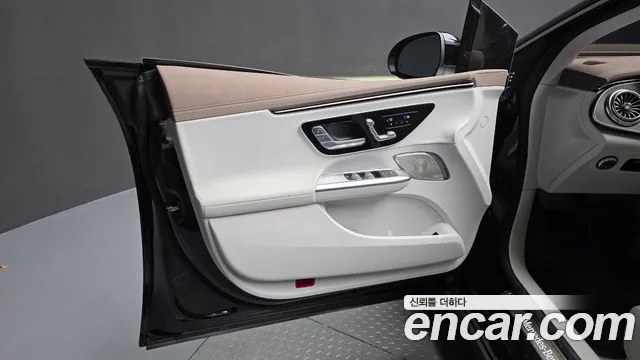 Mercedes-Benz EQE V295 — Фото автомобиля 13