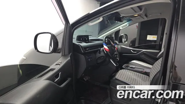 Hyundai Staria Staria Карго 5 мест — Фото автомобиля 9