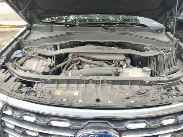 Ford Explorer — Фото автомобиля 16