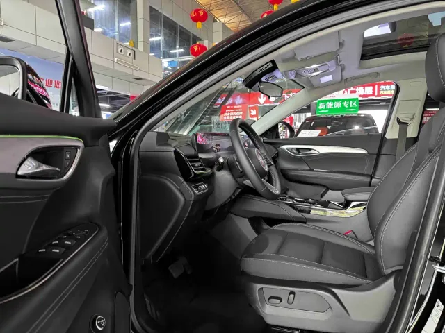 Buick Envision S — Фото автомобиля 10