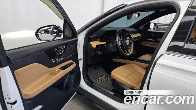 Lincoln Corsair — Фото автомобиля 10