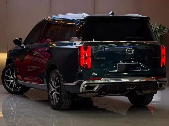 GAC Trumpchi GS8 — Фото автомобиля 22