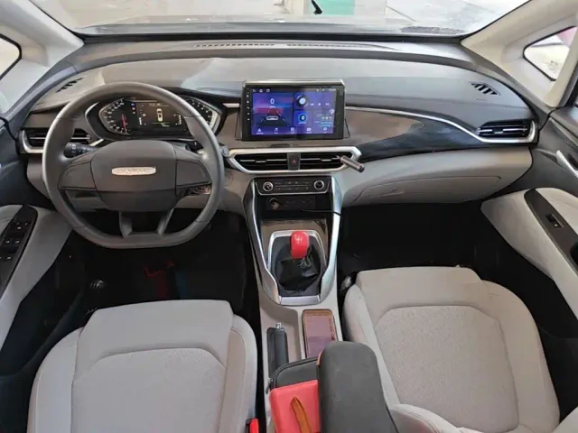 Maxus G50 — Фото автомобиля 9
