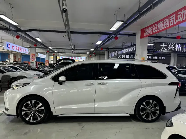 Toyota Granvia — Фото автомобиля 4