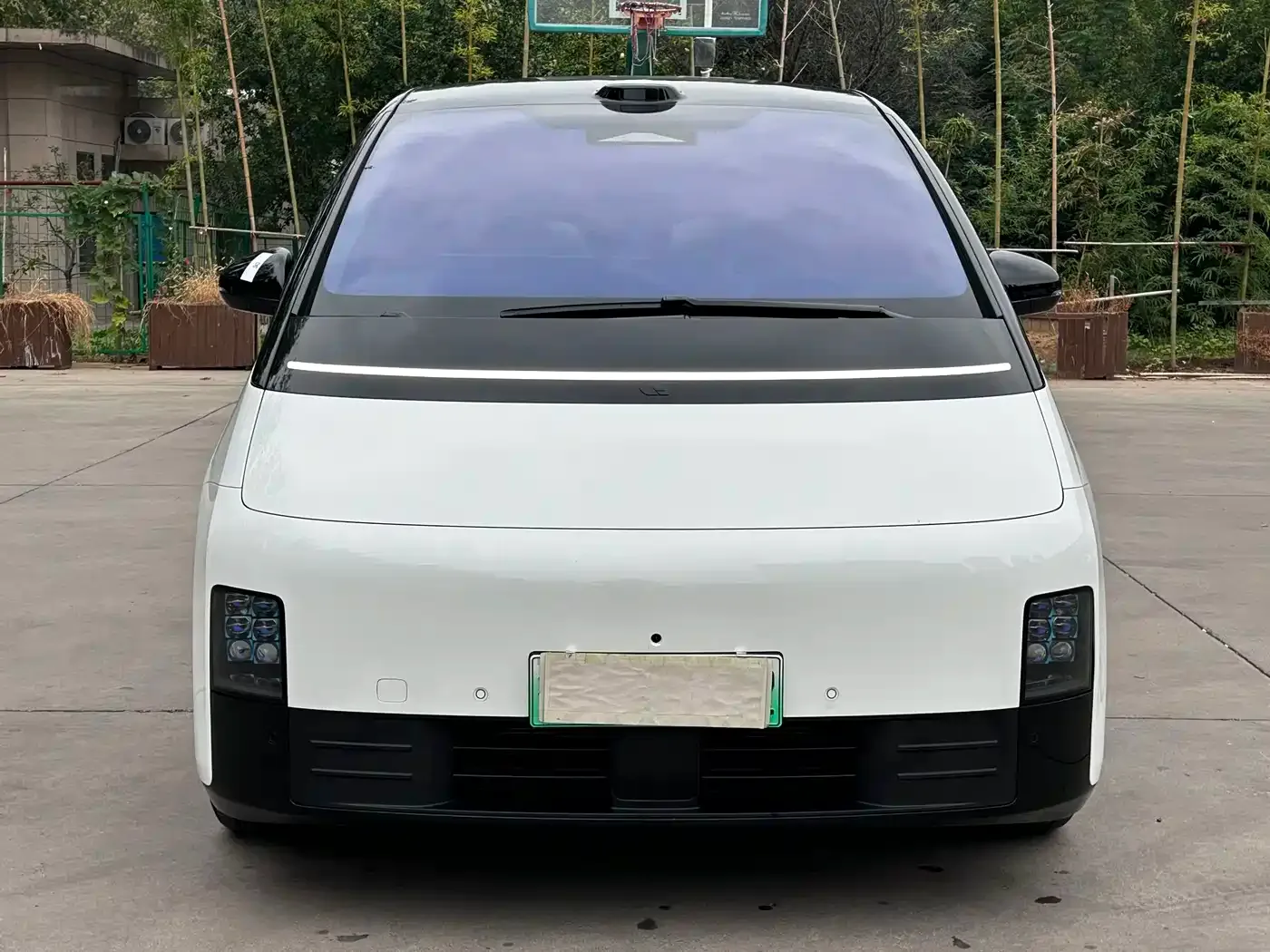 Li Auto Li Auto MEGA 2025 Model Home Family Special Edition — Фото автомобиля 2