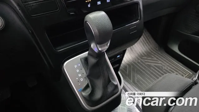 Hyundai Staria Staria Tourer 11 мест — Фото автомобиля 9