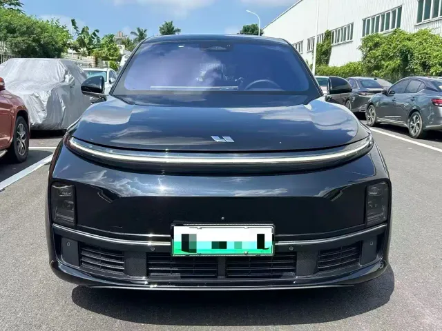 Li Auto L7 — Фото автомобиля 2