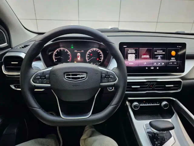 Geely Binyue — Фото автомобиля 20