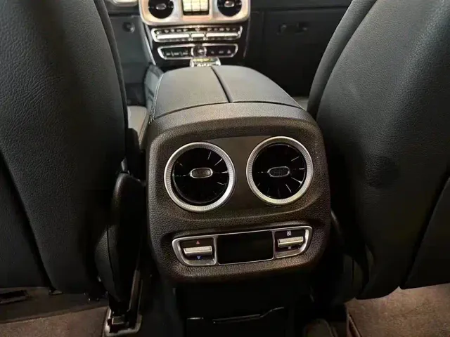 Mercedes-Benz G-Class — Фото автомобиля 5