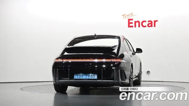 Hyundai Ioniq 6 — Фото автомобиля 4