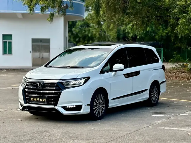Фотография автомобиля — Honda Elysion