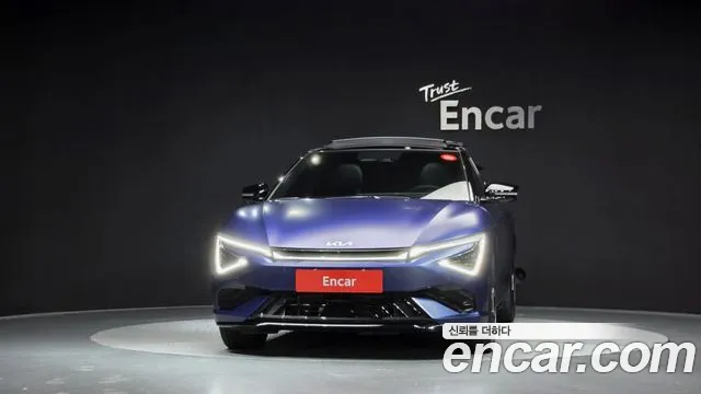 Kia EV6 — Фото автомобиля 3