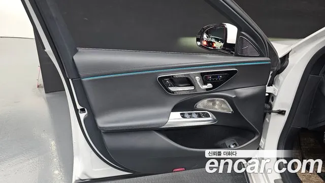 Mercedes-Benz E-Class W214 — Фото автомобиля 12