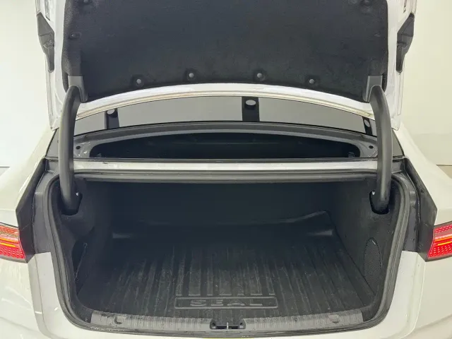 BYD Seal — Фото автомобиля 8