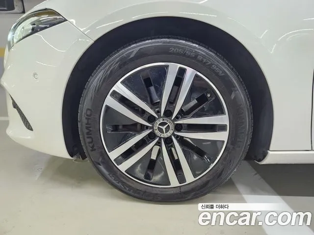 Mercedes-Benz A-Class — Фото автомобиля 5