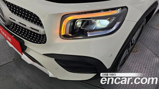 Mercedes-Benz GLB-Class — Фото автомобиля 22
