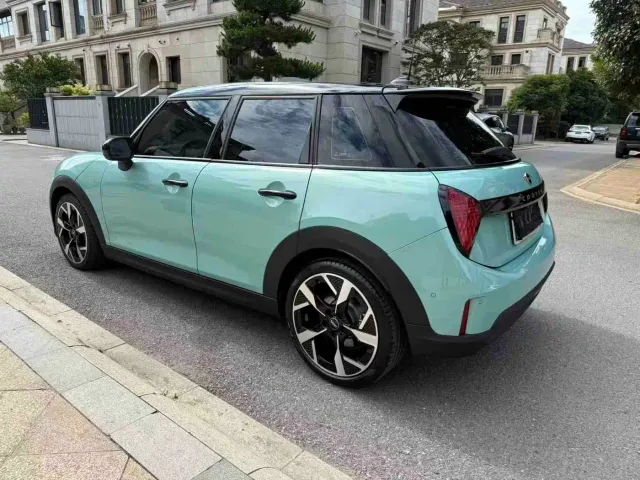 MINI Hatch — Фото автомобиля 5