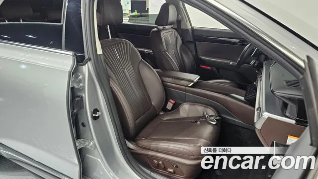 Hyundai Grandeur GN7 — Фото автомобиля 12