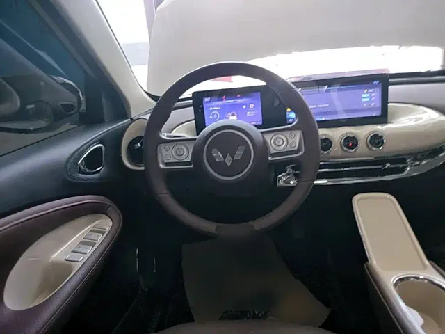 Wuling Bingo — Фото автомобиля 10
