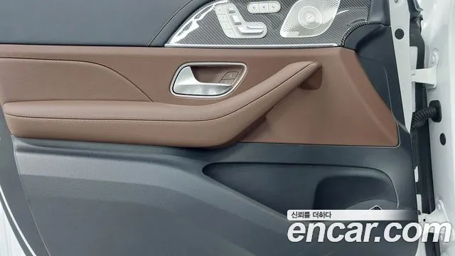 Mercedes-Benz GLE-Class — Фото автомобиля 15