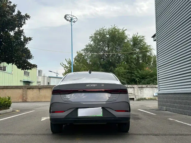 BYD Qin PLUS — Фото автомобиля 2