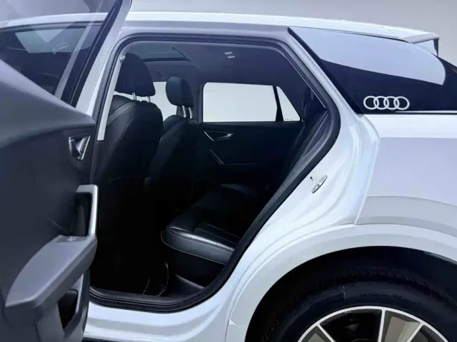 Audi Q2L — Фото автомобиля 15