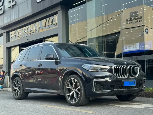 BMW X5 — Фото автомобиля 3