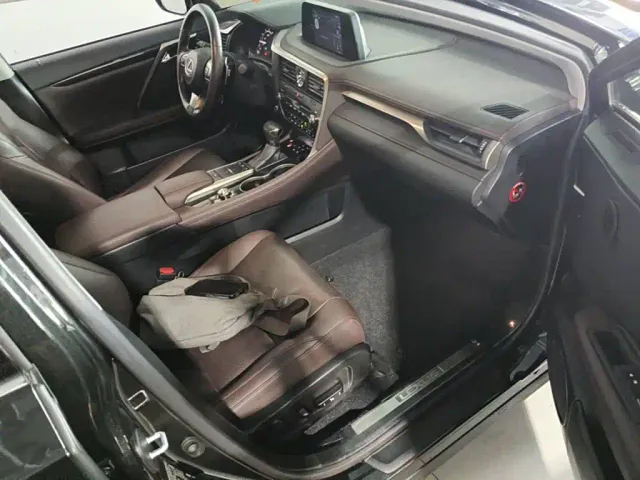 Lexus RX — Фото автомобиля 13
