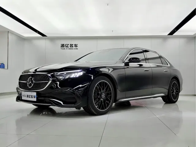 Фотография автомобиля — Mercedes-Benz E-Class