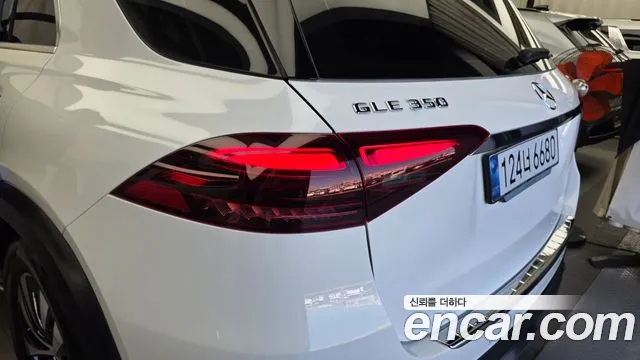 Mercedes-Benz GLE-Class — Фото автомобиля 8