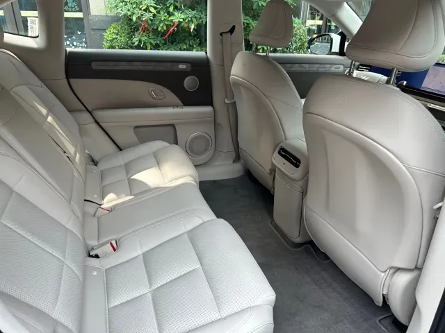 IM Motors LS6 — Фото автомобиля 9