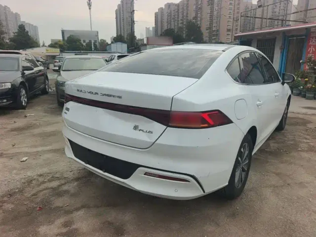 BYD Qin PLUS — Фото автомобиля 6