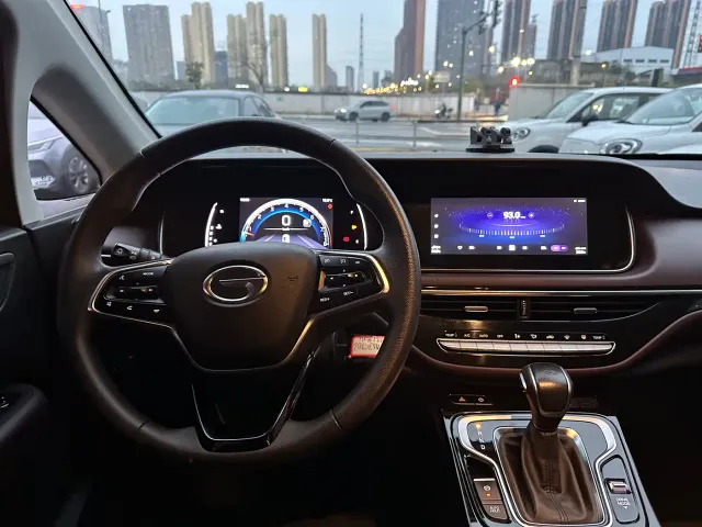 GAC Trumpchi M6 — Фото автомобиля 16
